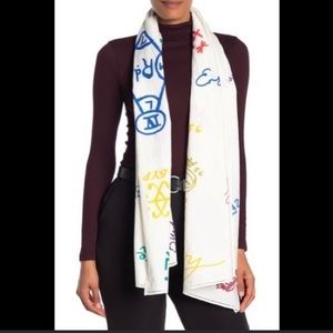 ***NWT*** Burberry Scarf Originally $550
